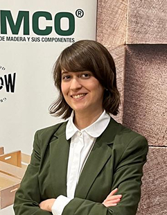 Retrato profesional de Elena Póstolov Sánchez, del Departamento de Internacionalización, con fondo corporativo de IMCO