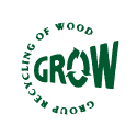Logotipo circular GROW en color verde con símbolo de reciclaje en la letra O y texto sobre reciclaje de madera