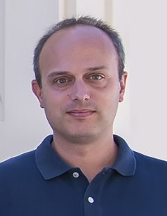 Retrato profesional de Óscar Donat Añó, vocal de CATENVA S.L., con fondo claro